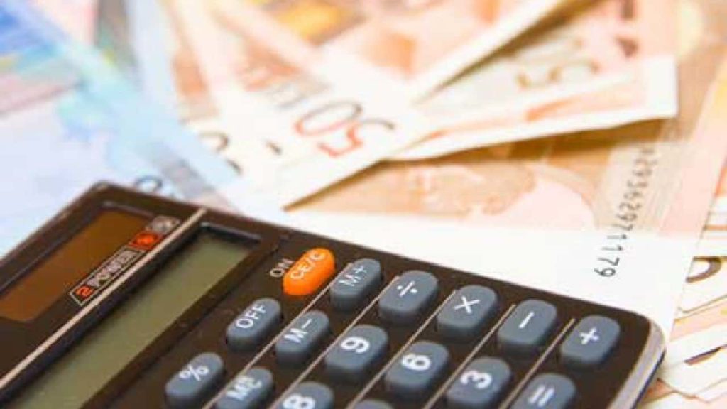 Demanda por crédito do consumidor recuou 5,5% em julho