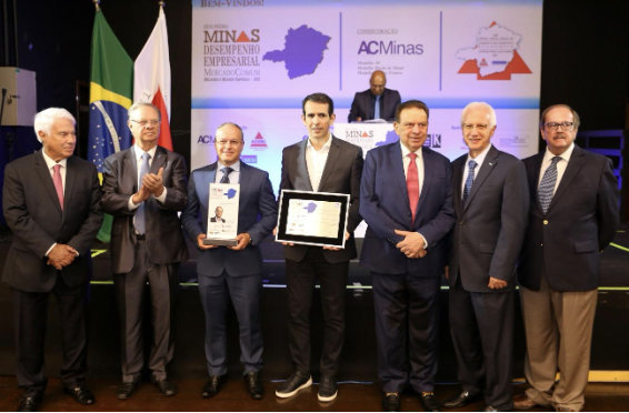 Premiados os vencedores do XXVII Prêmio Minas – Desempenho Empresarial – Melhores e Maiores – 2025; do XIII Prêmio Minas Gerais de Desenvolvimento Econômico e feitas as condecorações da ACMinas