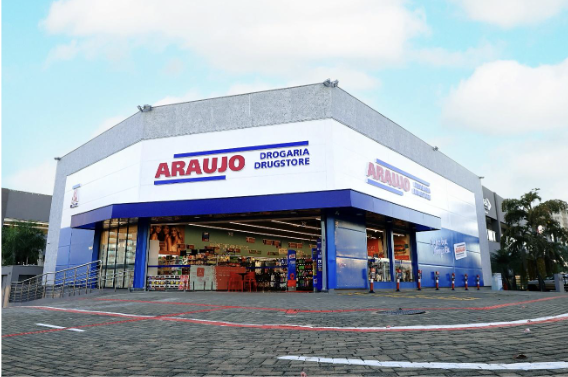 Drogaria Araujo acelera inovação e consolida liderança no varejo farmacêutico mineiro